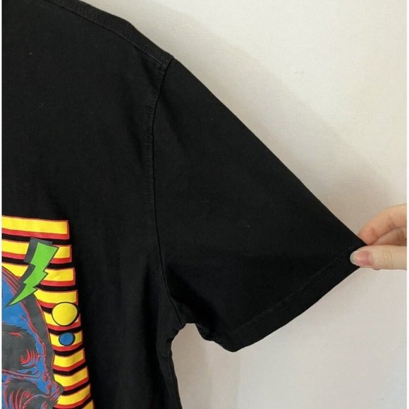 Black Pyramid Mens Graphic T-shirt Size Large Black And Neon Skull Graphic Logo - Picture 3 of 7